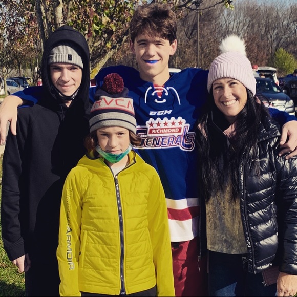 Meet your Posher, Christine - Picture 1 of 1